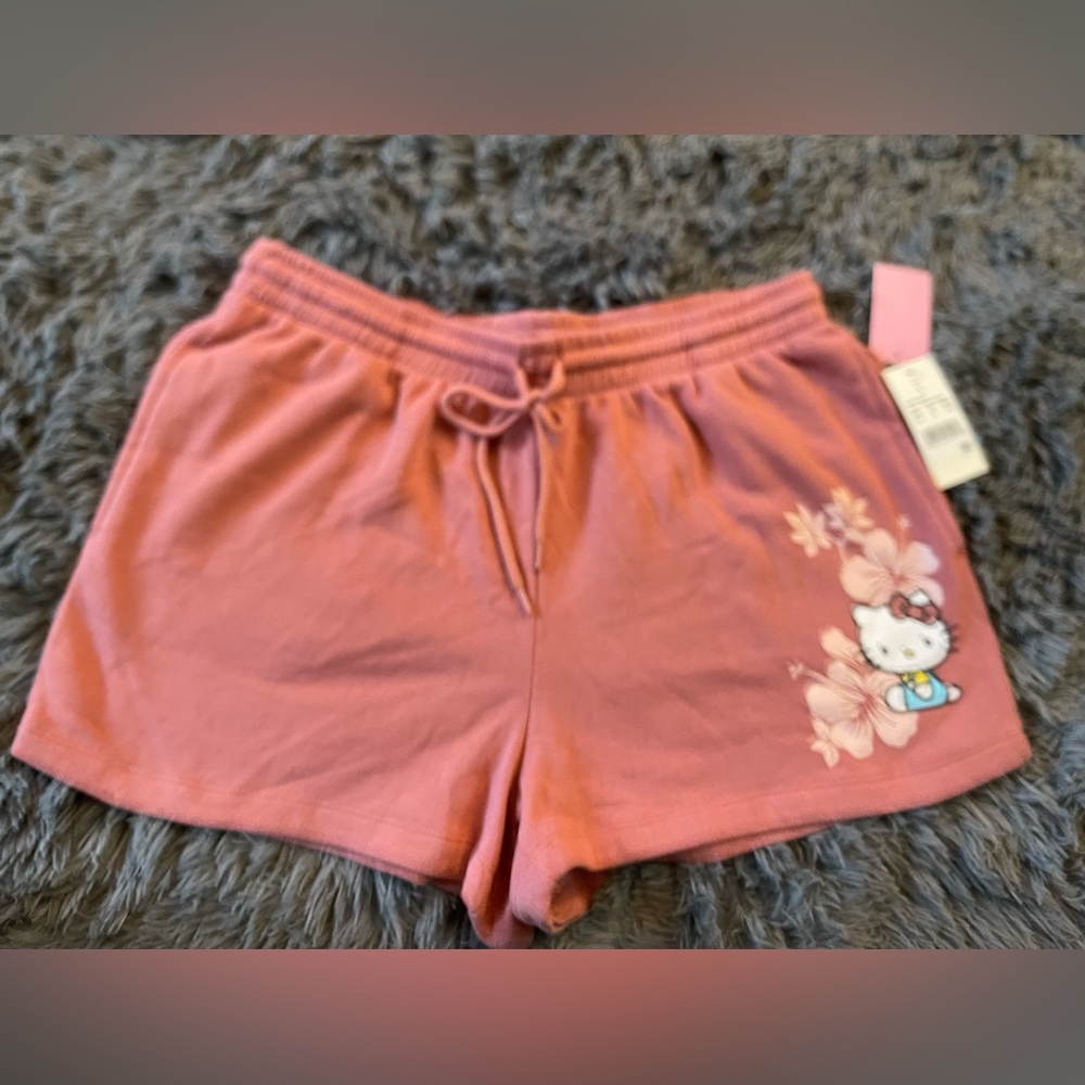 NWT Hello Kitty by Sanrio Hybrid Apparel Graphic Shorts - Size L